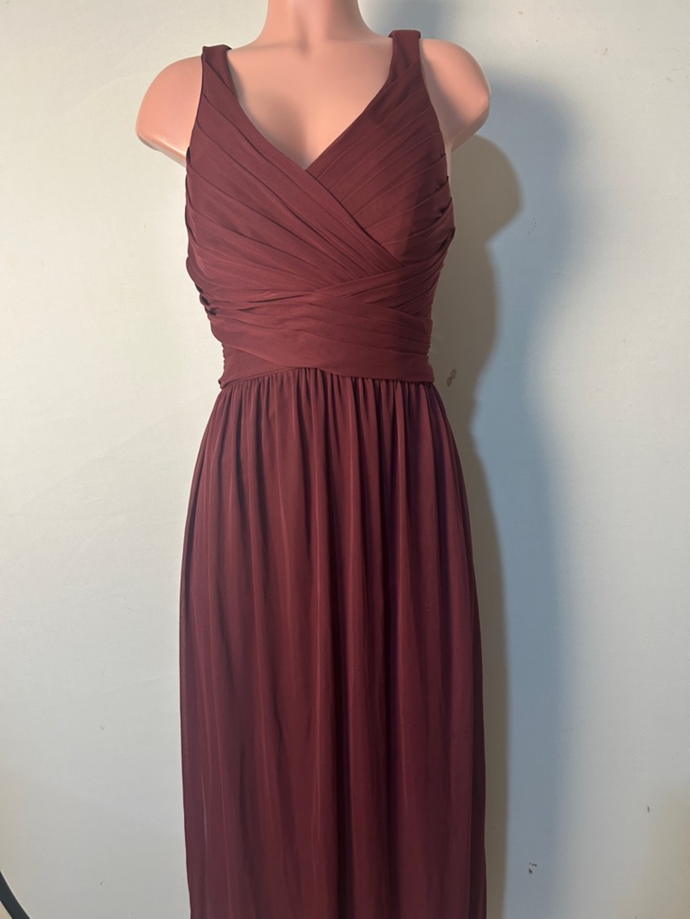 David’s Bridal Maxi Dress Burgundy Ruched Sleeveless Women's Size 12 - Picture 4 of 14
